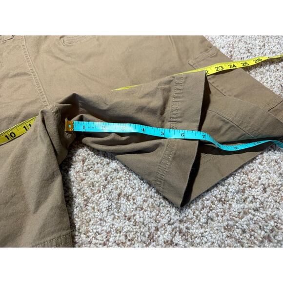Columbia Mens Shorts, size 38, 8L, Cotton Blend;  Khaki/Tan - Picture 7 of 10